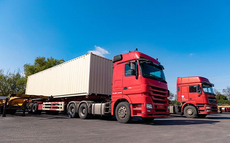 大件物流運(yùn)輸危險(xiǎn)品車輛